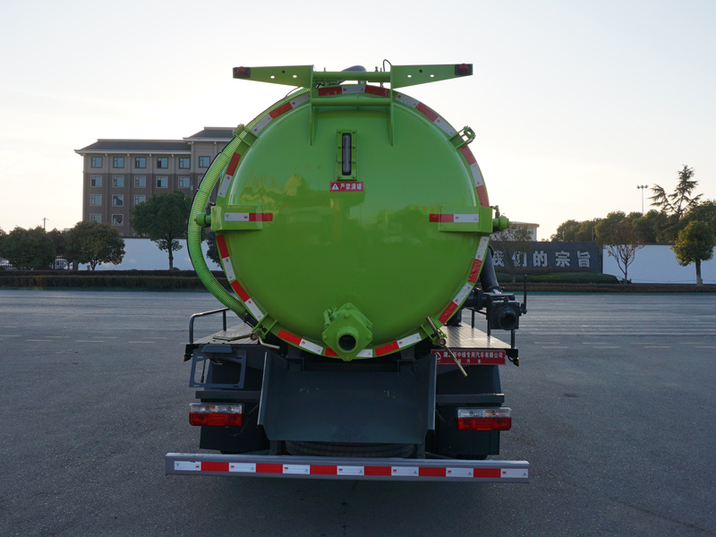 中潔牌XZL5121GXW6型吸污車