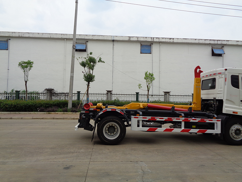 中潔牌XZL5187ZXX6型車(chē)廂可卸式垃圾車(chē)