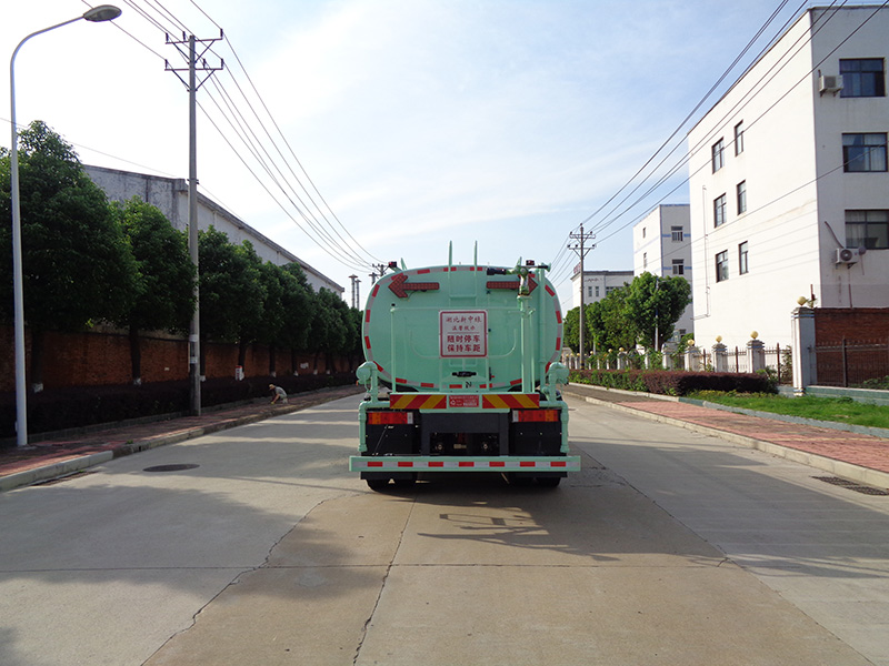 XZL5181GQXBEV型純電動清洗車