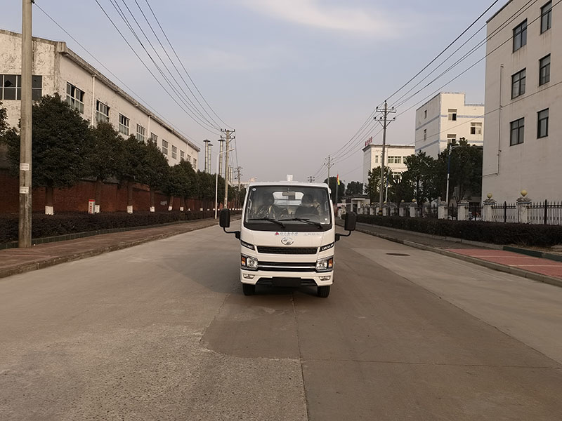 XZL5040GXWBEV型純電動(dòng)吸污車(chē)