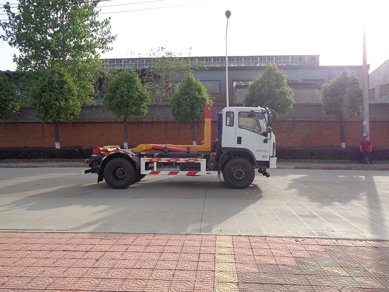 XZL5183ZXX6型車廂可卸式垃圾車